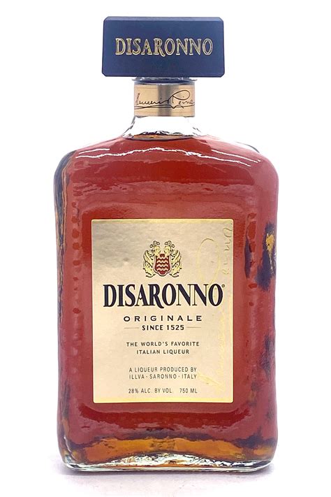 disaronno bottle.